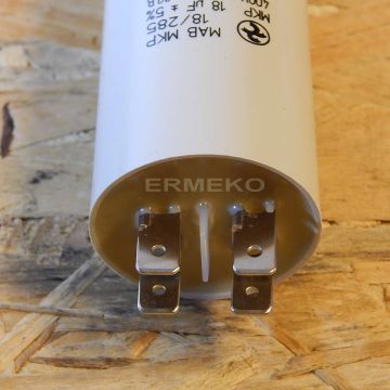 Condensator 18µF