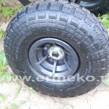 Carucior pe 4 roti